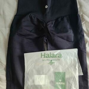 Halara Seamless Flow Navy High Waisted Tummy Control Butt Lifting Yoga Leggings